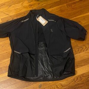 Run On Cloud Women’s Black Weather Jacket